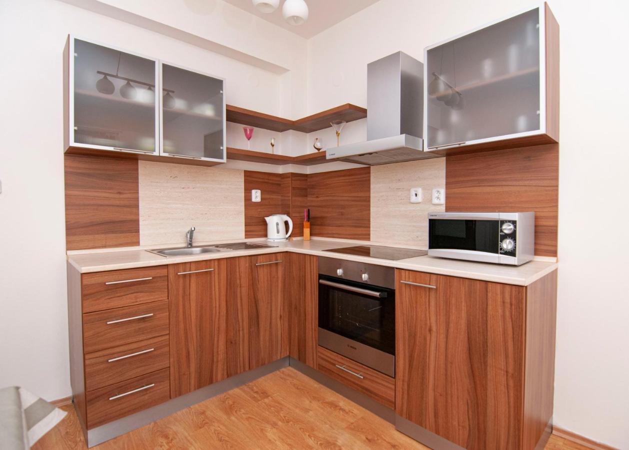 Apartmany Sileas เวลคา ลอมนิตซา ภายนอก รูปภาพ