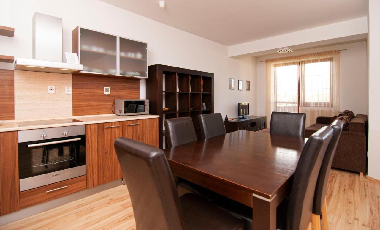 Apartmany Sileas เวลคา ลอมนิตซา ภายนอก รูปภาพ