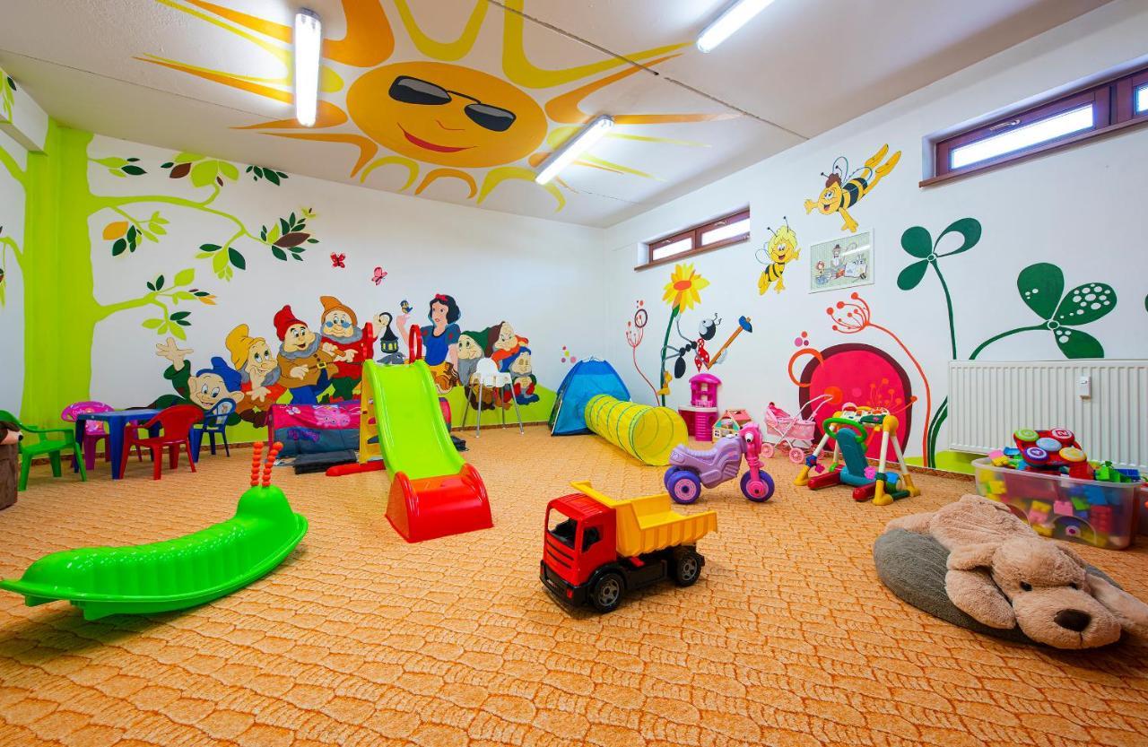 Apartmany Sileas เวลคา ลอมนิตซา ภายนอก รูปภาพ