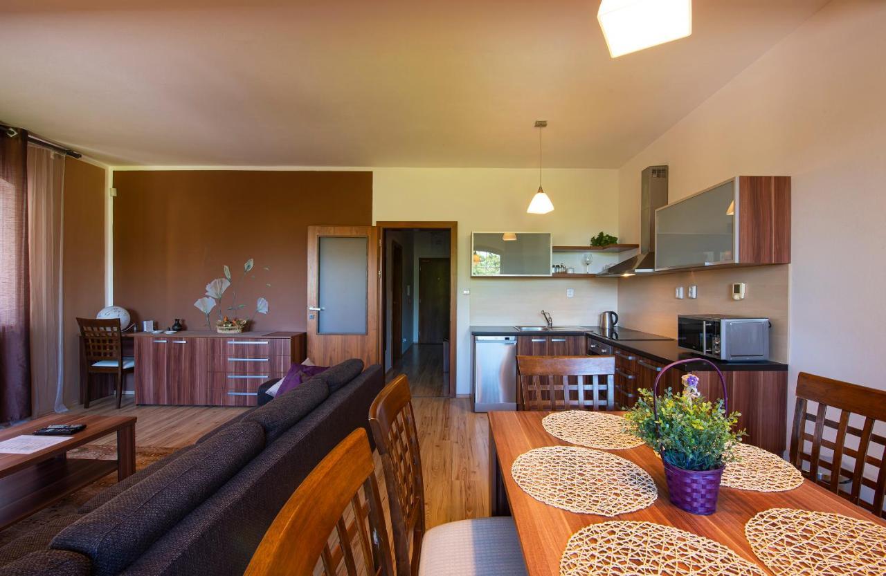 Apartmany Sileas เวลคา ลอมนิตซา ภายนอก รูปภาพ