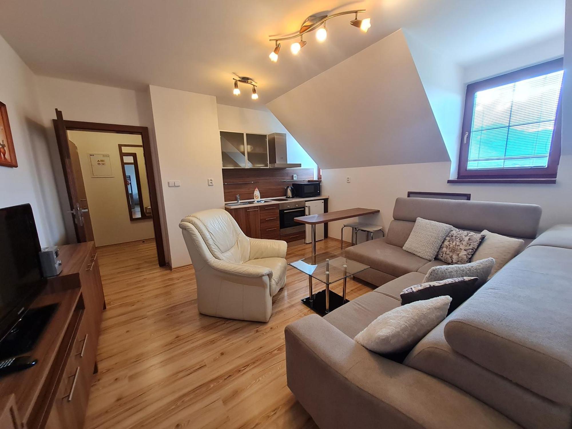 Apartmany Sileas เวลคา ลอมนิตซา ภายนอก รูปภาพ